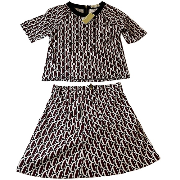 MICHAEL Michael Kors Dresses & Skirts - NWT Michael Kors Set Size 8 Medium Burgundy Geometric Short Sleeve Designer